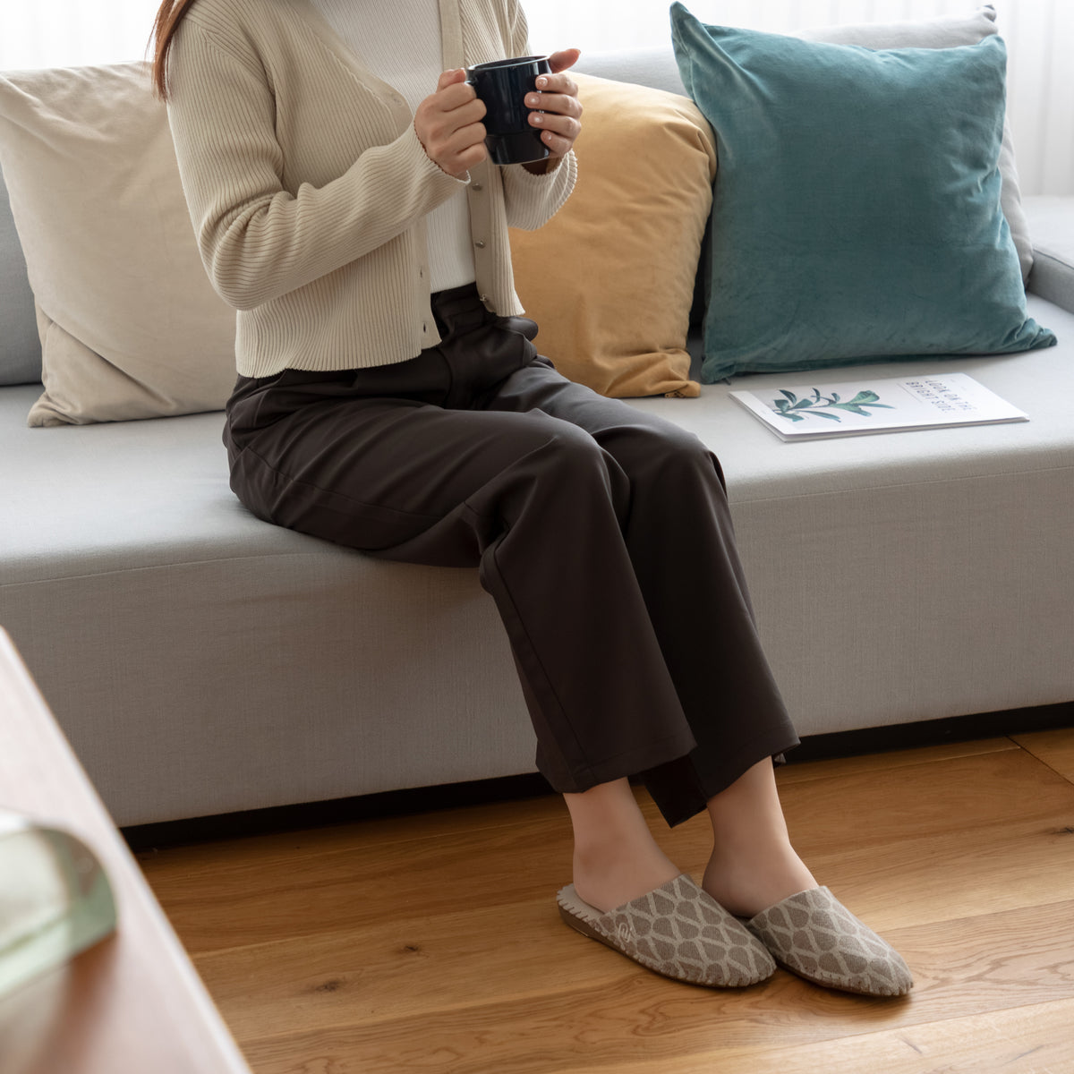 ROOM SHOES | NU001