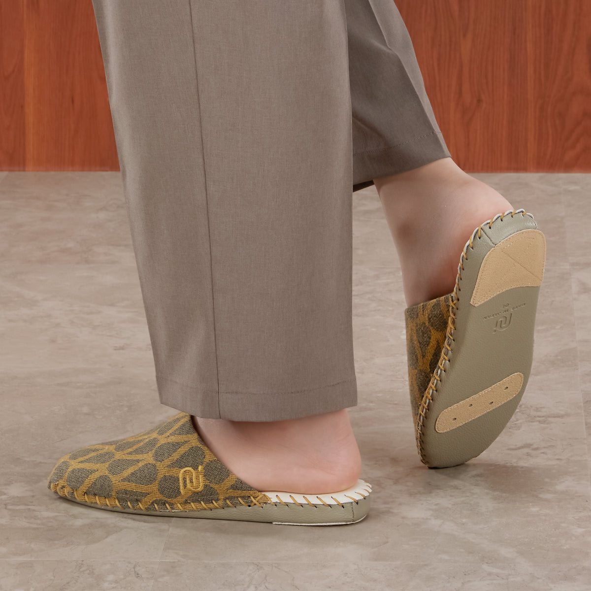ROOM SHOES | NU001