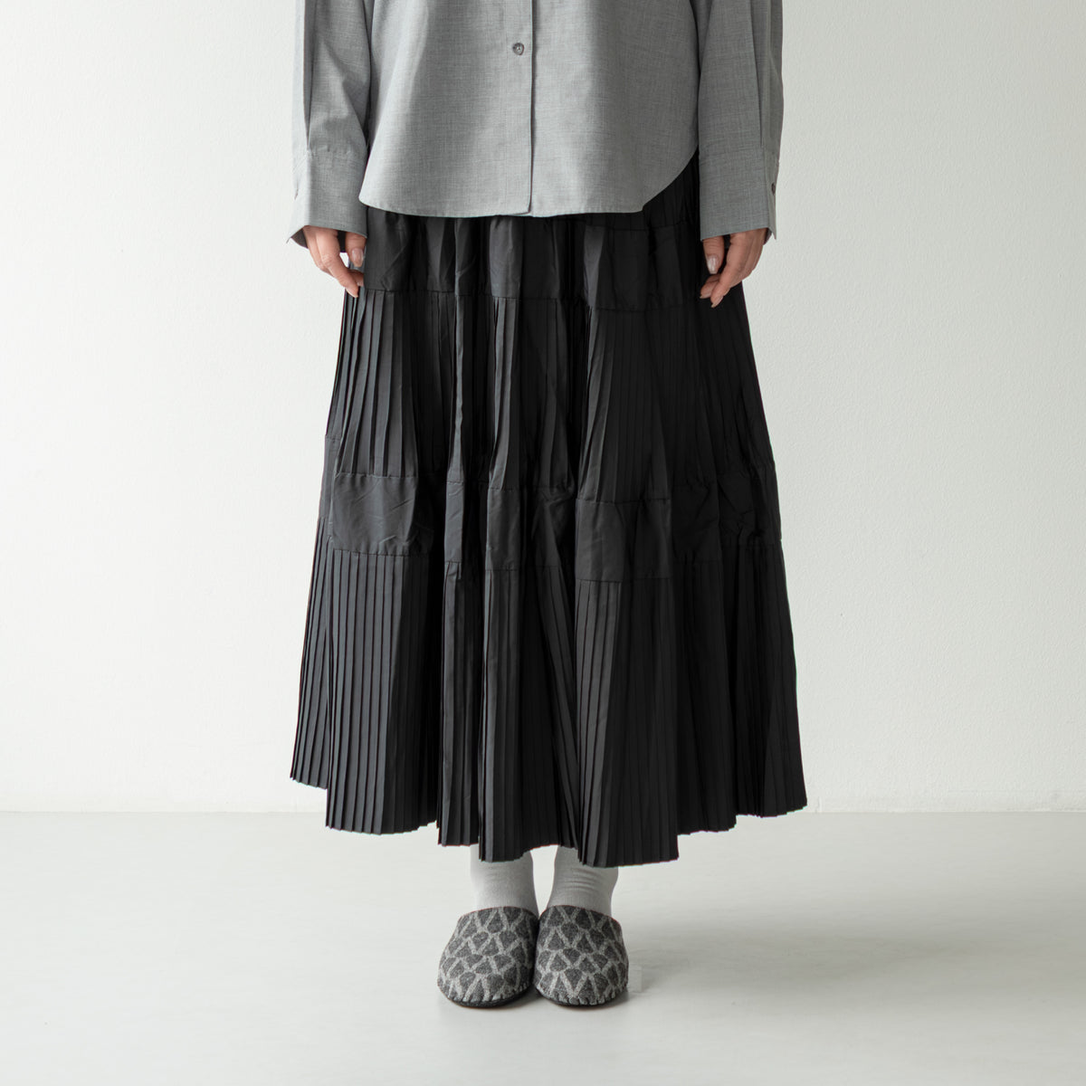 ROOM SHOES | NU001